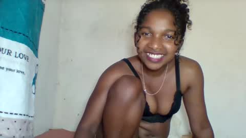 Snapshot of mila_lunah chatting on 27, 3, 2026 mila_lunah online show from 27, 3, 2026