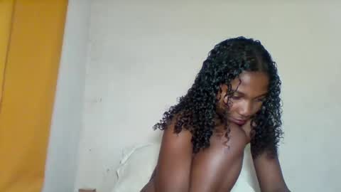 Snapshot of mila_lunah chatting on 4, 4, 2026 mila_lunah online show from 4, 4, 2026