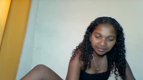 Snapshot of mila_lunah chatting on 13, 4, 2026 mila_lunah online show from 13, 4, 2026