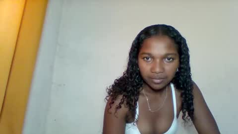 Snapshot of mila_lunah chatting on 15, 4, 2026 mila_lunah online show from 15, 4, 2026