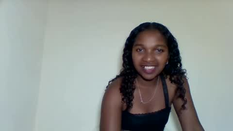 Snapshot of mila_lunah chatting on 18, 4, 2026 mila_lunah online show from 18, 4, 2026