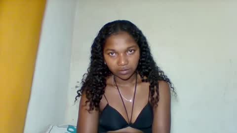 Snapshot of mila_lunah chatting on 1, 5, 2026 mila_lunah online show from 1, 5, 2026