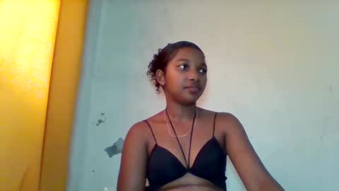 Snapshot of mila_lunah chatting on 10, 5, 2026 mila_lunah online show from 10, 5, 2026