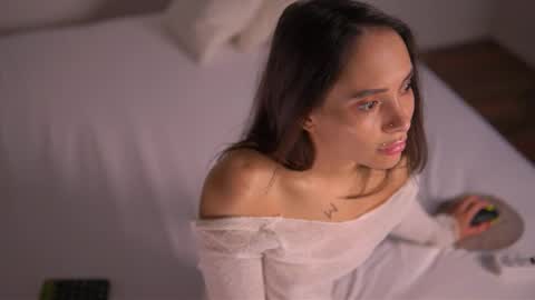 Snapshot of mila_may_ chatting on 28, 2, 2025 mila may  online show from 28, 2, 2025