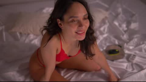 Snapshot of mila_may_ chatting on 1, 3, 2025 mila may  online show from 1, 3, 2025