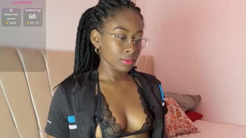 Mila  Max online show from 24, 10, 2025