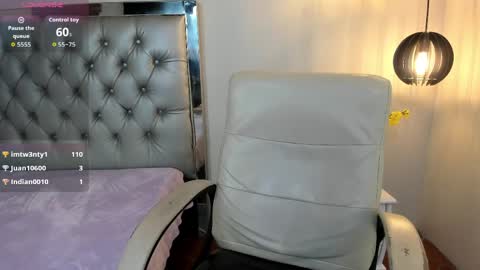 Snapshot of mila_quin chatting on 27, 5, 2026 mila_quin online show from 27, 5, 2026