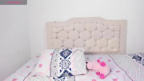 laura online show from 5, 11, 2025