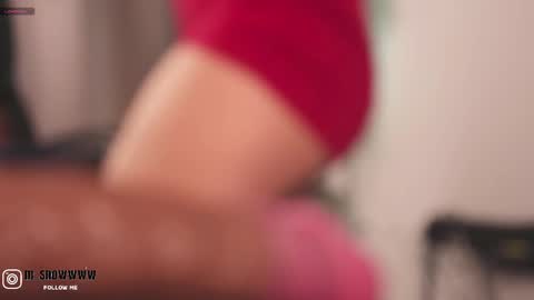 M I L A  online show from 19, 9, 2025