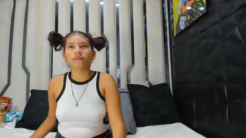 Snapshot of mila_star_hh chatting on 13, 4, 2026 Mila online show from 13, 4, 2026