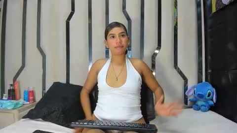Snapshot of mila_star_hh chatting on 14, 4, 2026 Mila online show from 14, 4, 2026