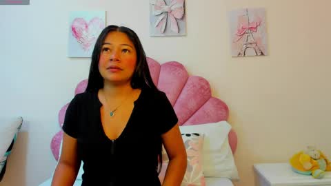 Snapshot of milaaadams chatting on 15, 5, 2026 mila online show from 15, 5, 2026