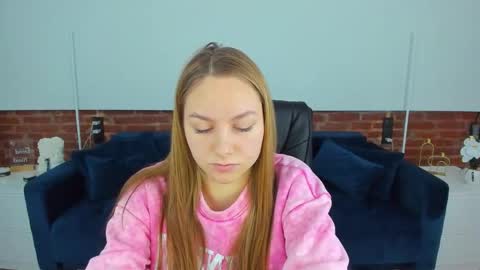 Snapshot of milaaddam chatting on 2, 2, 2026 Milla online show from 2, 2, 2026