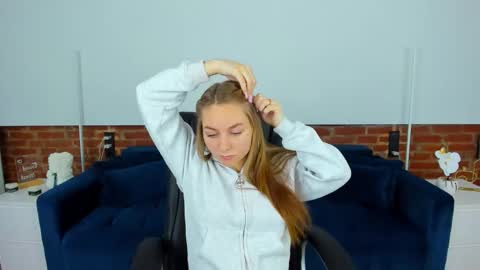 Snapshot of milaaddam chatting on 9, 2, 2026 Milla online show from 9, 2, 2026