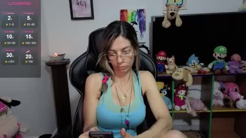 Snapshot of milacoxx8819 chatting on 20, 10, 2025 milacoxx8819 online show from 20, 10, 2025