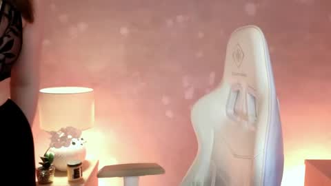 Snapshot of milafleur chatting on 3, 6, 2026 Mila Fleur online show from 3, 6, 2026
