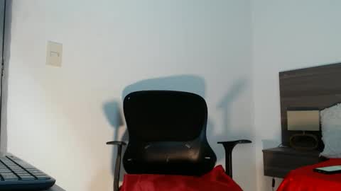 Snapshot of milahot23 chatting on 22, 2, 2026 mila online show from 22, 2, 2026