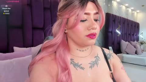 Mila online show from 14, 4, 2026