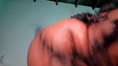 Milan  online show from 24, 2, 2025