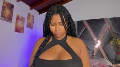 Snapshot of milan_ebony chatting on 2, 3, 2026 Milan online show from 2, 3, 2026