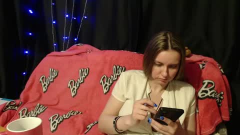 Snapshot of milana696969 chatting on 27, 4, 2026 MilAna online show from 27, 4, 2026