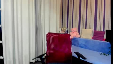 MilanaAlvis online show from 14, 12, 2025