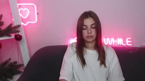 Snapshot of milanaangelas chatting on 28, 12, 2024 milanaangelas online show from 28, 12, 2024