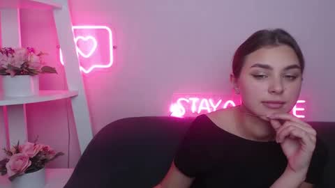 Snapshot of milanaangelas chatting on 31, 1, 2025 milanaangelas online show from 31, 1, 2025