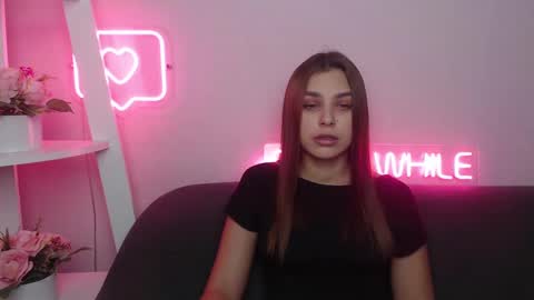 Snapshot of milanaangelas chatting on 2, 2, 2025 milanaangelas online show from 2, 2, 2025
