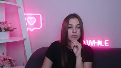 Snapshot of milanaangelas chatting on 15, 2, 2025 milanaangelas online show from 15, 2, 2025