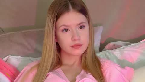 MilanaBalmain online show from 15, 11, 2025