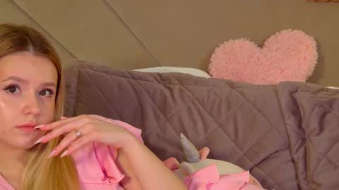 MilanaBalmain online show from 1, 3, 2026