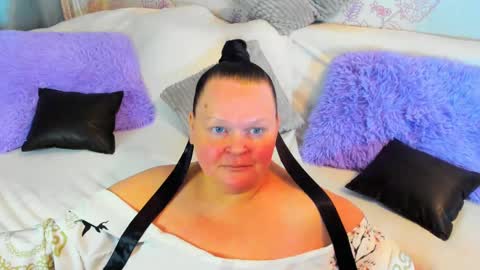 Snapshot of milanabiegert chatting on 11, 2, 2025 Lana online show from 11, 2, 2025