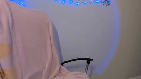 Milana online show from 25, 12, 2024