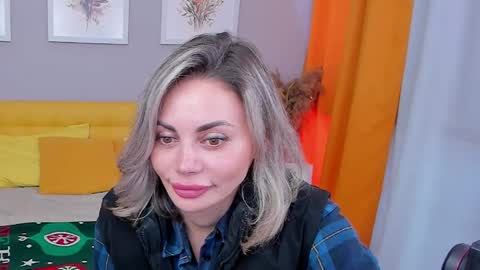 Snapshot of milananeyd chatting on 1, 5, 2026 Millana online show from 1, 5, 2026