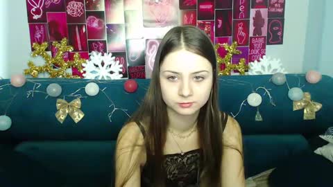 Snapshot of milanaroz chatting on 27, 12, 2024 milanaroz online show from 27, 12, 2024