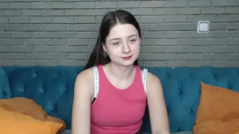 Snapshot of milanaroz chatting on 3, 2, 2025 milanaroz online show from 3, 2, 2025