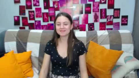 Snapshot of milanaroz chatting on 23, 2, 2025 milanaroz online show from 23, 2, 2025