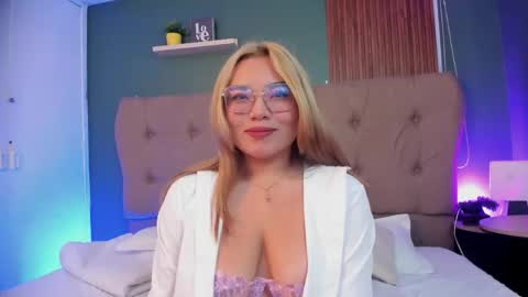 milanii  online show from 10, 6, 2026