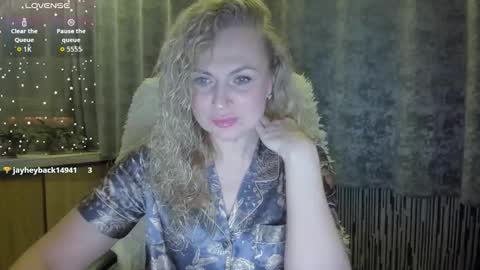 milanna_x online show from 15, 12, 2025