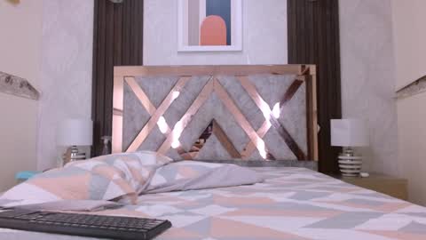 milanzaire online show from 24, 12, 2024