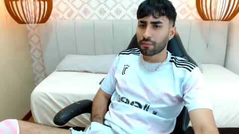 milanzaire online show from 8, 9, 2025