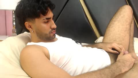 milanzaire online show from 9, 10, 2025