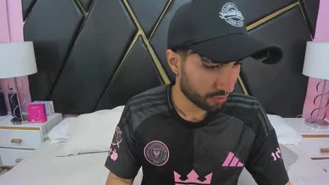 milanzaire online show from 26, 11, 2025