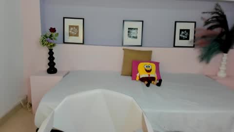 Mila Rose online show from 7, 1, 2025