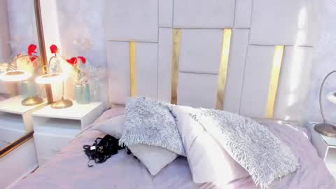 Cami  online show from 4, 11, 2025