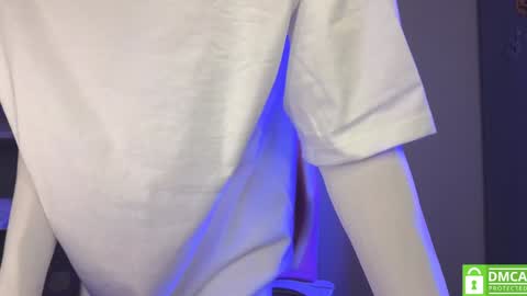 Snapshot of milaslovv chatting on 14, 12, 2024 Mila online show from 14, 12, 2024