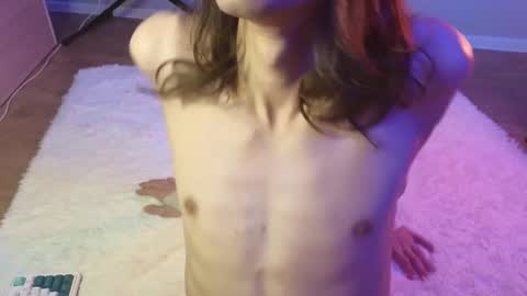 Snapshot of milaslovv chatting on 2, 3, 2025 Mila online show from 2, 3, 2025