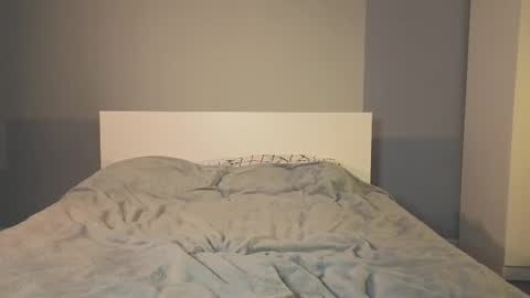 Snapshot of milaslovv chatting on 10, 10, 2025 Mila online show from 10, 10, 2025