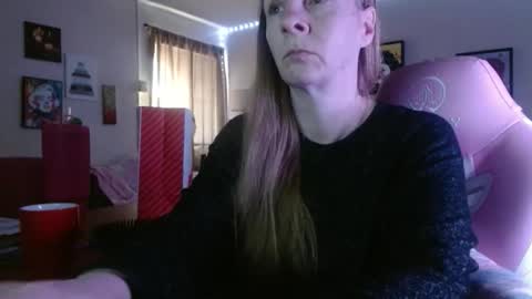 Snapshot of milastoned chatting on 23, 2, 2026 Mila online show from 23, 2, 2026